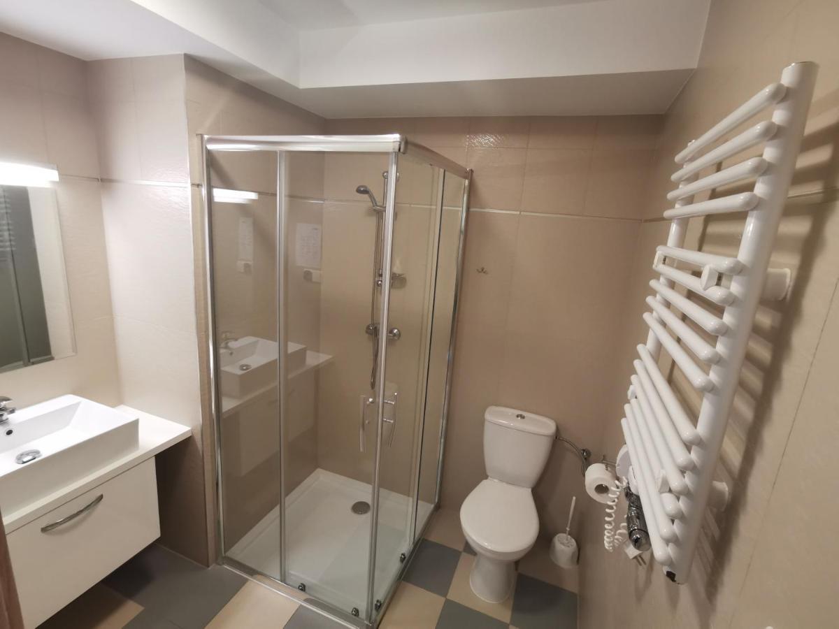 Osrodek Wczasowy Medyk Pum Aparthotel จีฟโนฟ ภายนอก รูปภาพ
